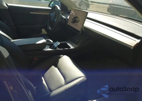 2022 Tesla Model 3 Long Range Dual Motor All-Wheel Drive z USA, uszkodzony, nr VIN 5YJ3E1EB3NF257158